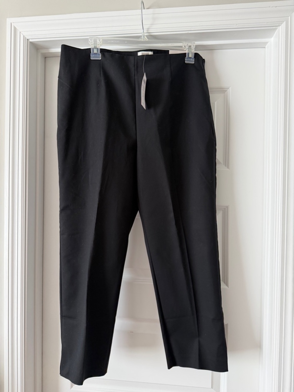 NWT Chico The So Slimming Katherine Crop 24in  crop Basic